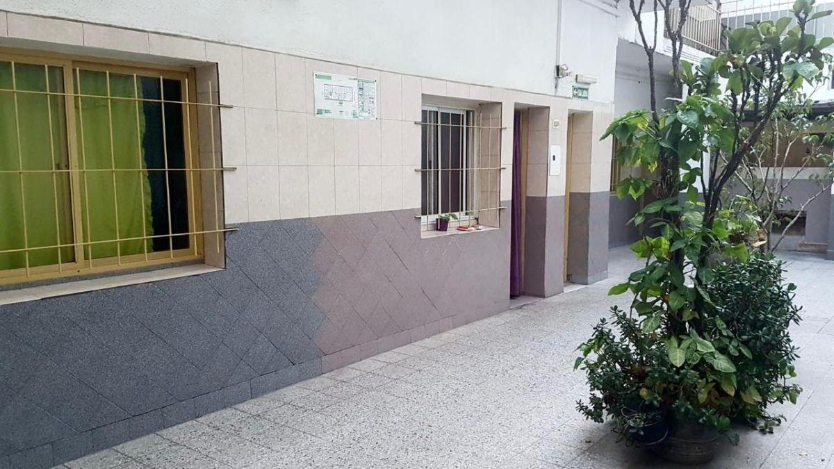Lote de 8,55 x 40 mts. con fondo de Comercio de Hotel de 525m² Cubiertos - 28 Habitaciones