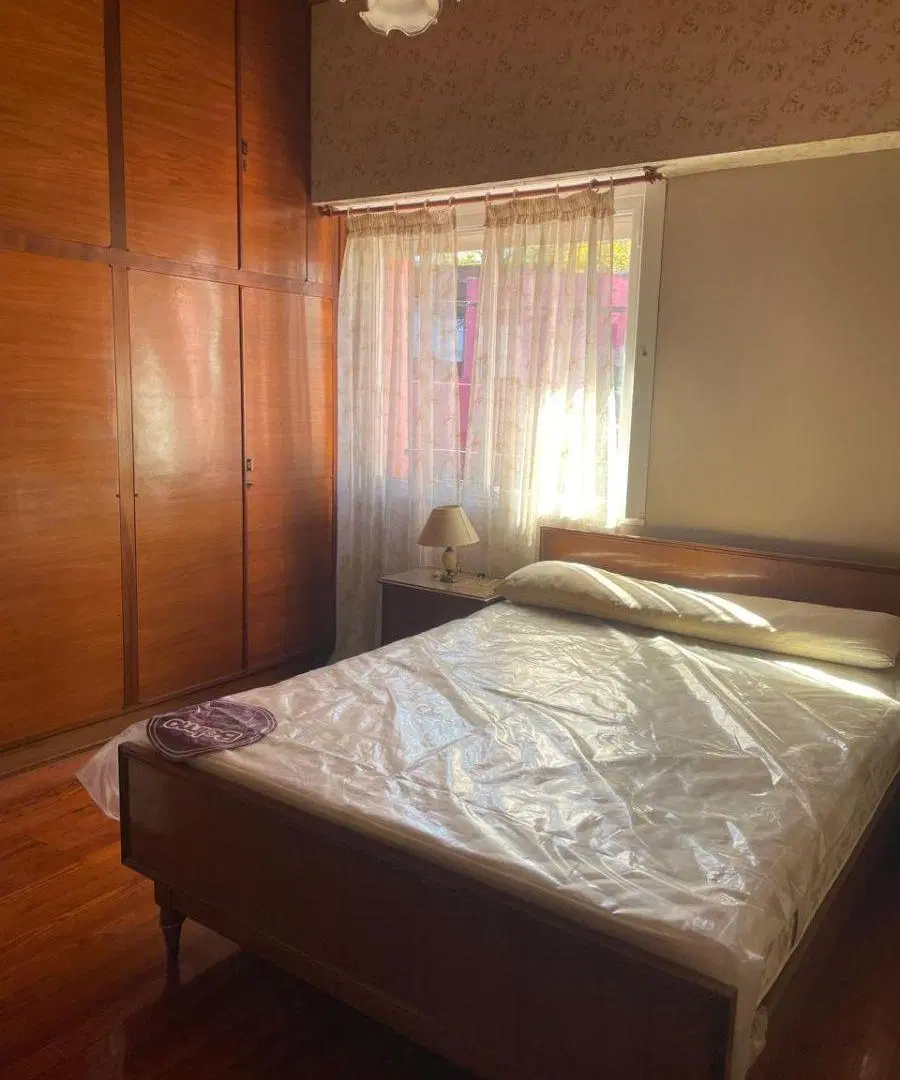 Departamento tipo PH Sin Expensas - 3 Amb. al Frente en Muy Buen Estado - Apto Profesional/Comercial 4