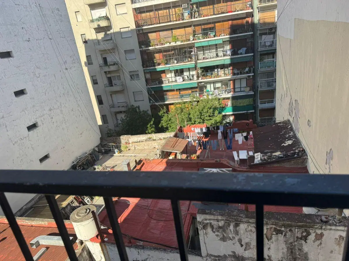 Departamento 2 Ambientes con Balcon al Contrafrente en Balvanera 4