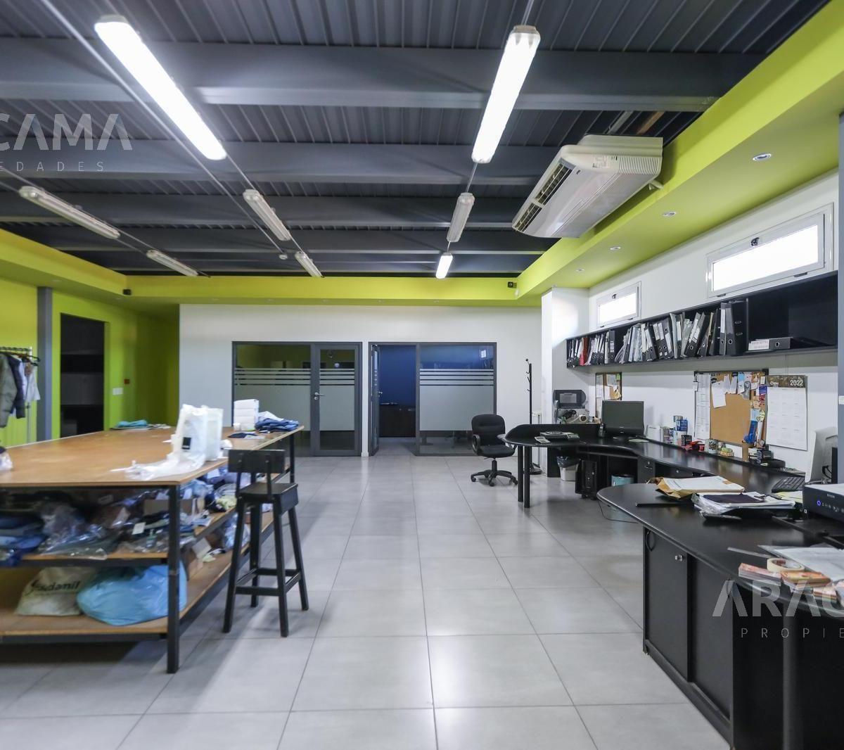 Nave Industrial en Canning - Esteban Echeverria 2