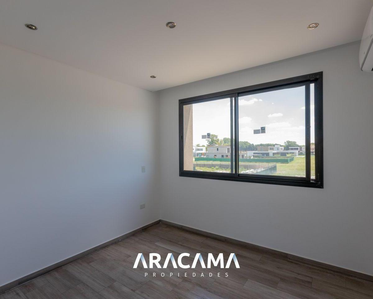 Foto de Casa en Venta con 4 dormitorios en La Providencia - Canning, imagen 2