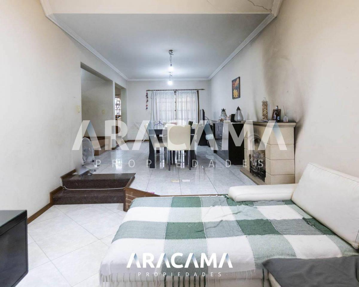 Casa en Venta - Luis Guillon