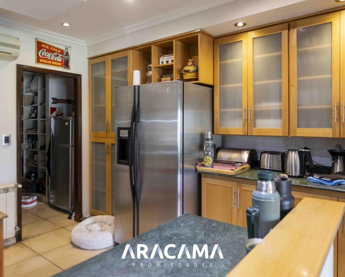 Casa en Venta en Los Rosales - Canning
