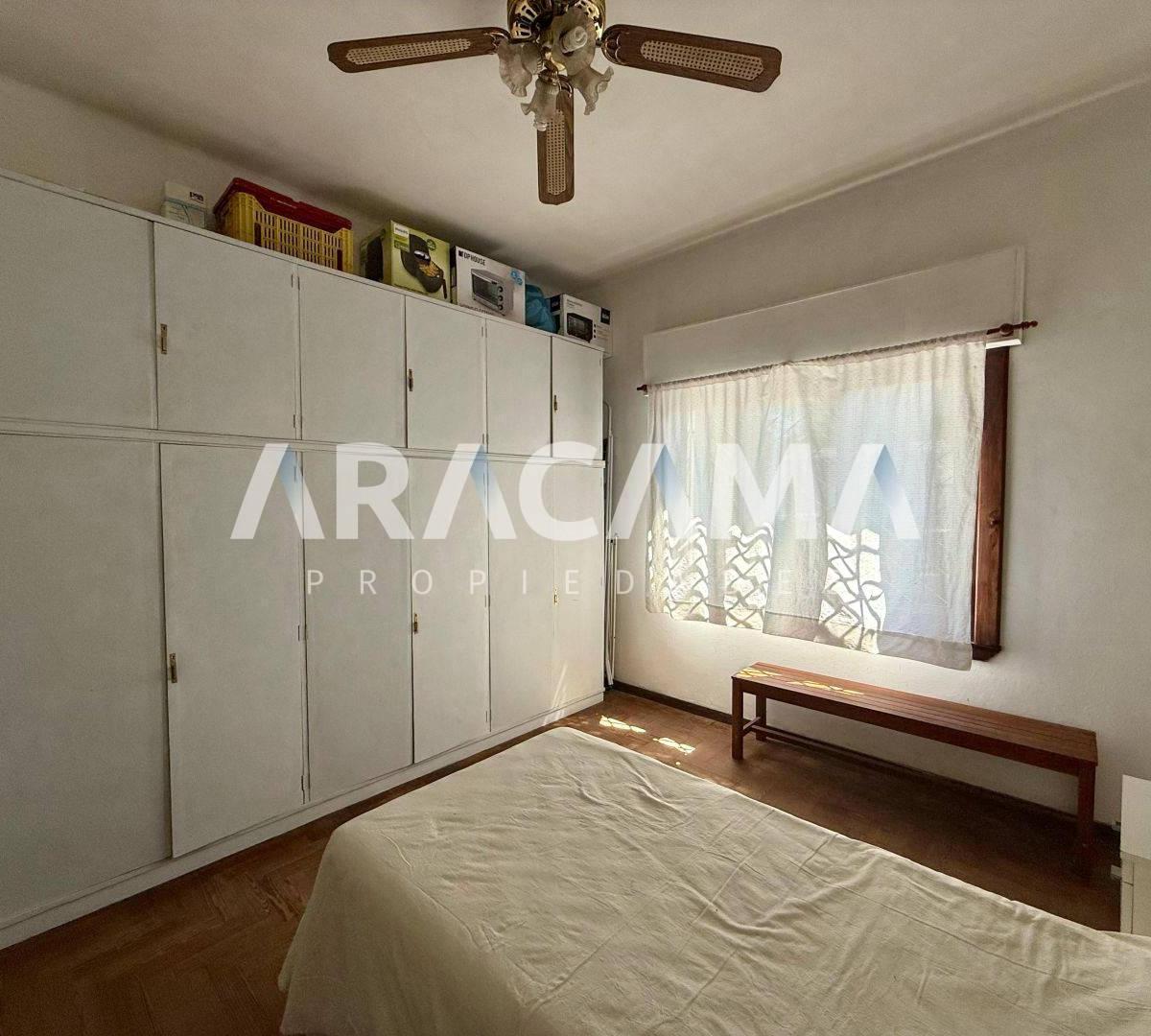 Foto de Casa en Venta 3 ambientes en Luis Guillon, imagen 2