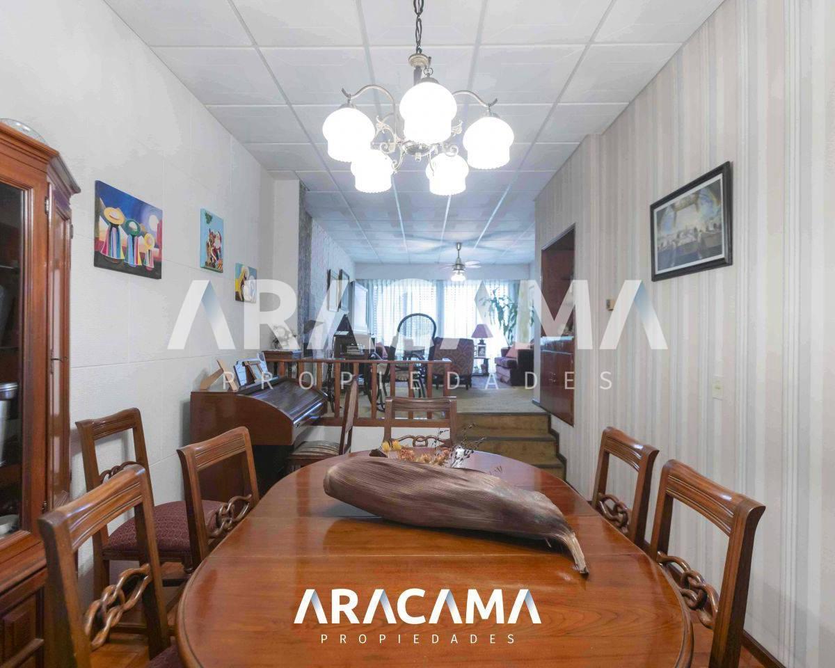 Foto de Casa en Venta en Luis Guillon, imagen 3