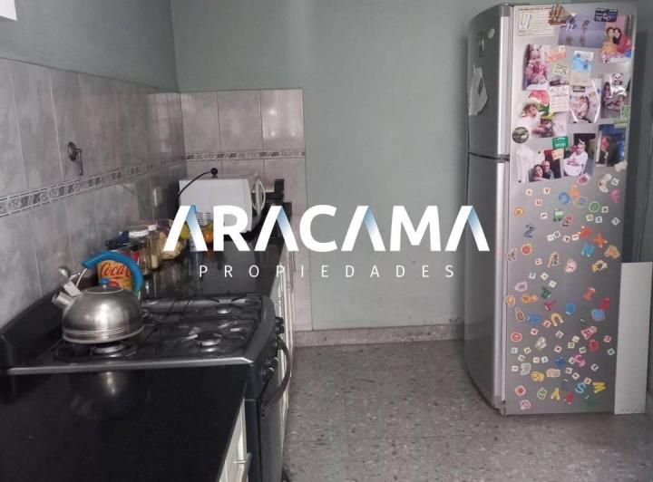 Foto de Casa en Venta en Luis Guillon, imagen 1