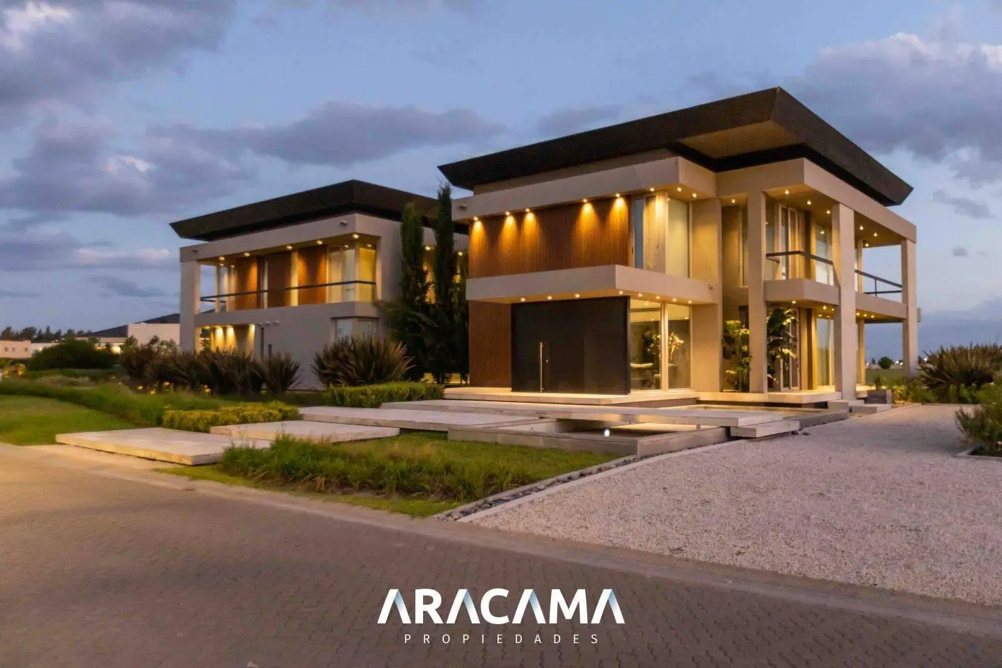 Casa en Venta en La Providencia - Canning 3