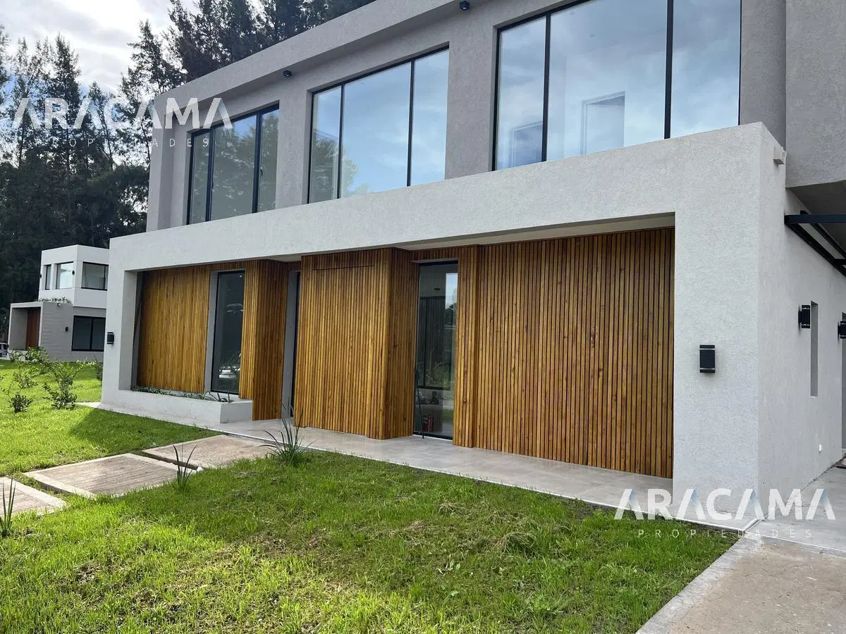 CASA en VENTA en Lares de Canning - Canning 2