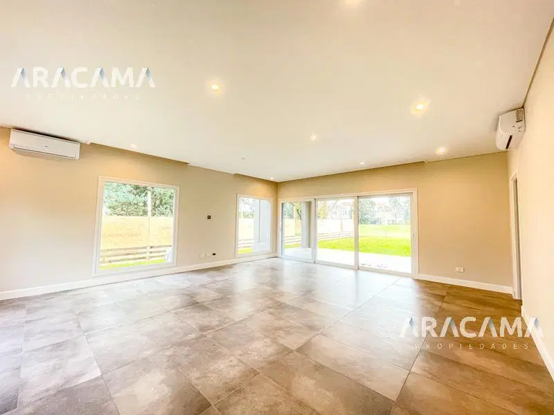 CASA en VENTA en Saint Thomas Oeste - Canning 2