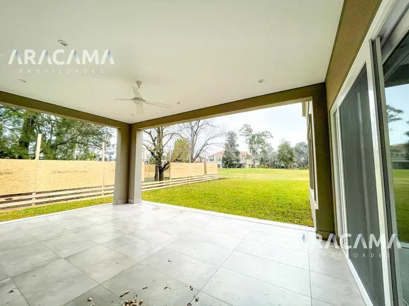 CASA en VENTA en Saint Thomas Oeste - Canning 5