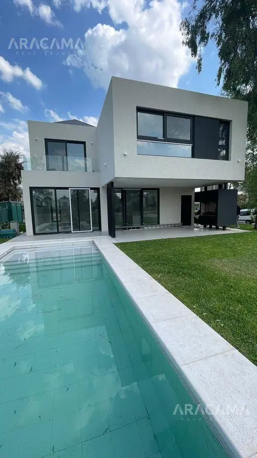 Casa en VENTA en Barrio St. Thomas Oeste - Canning. 4