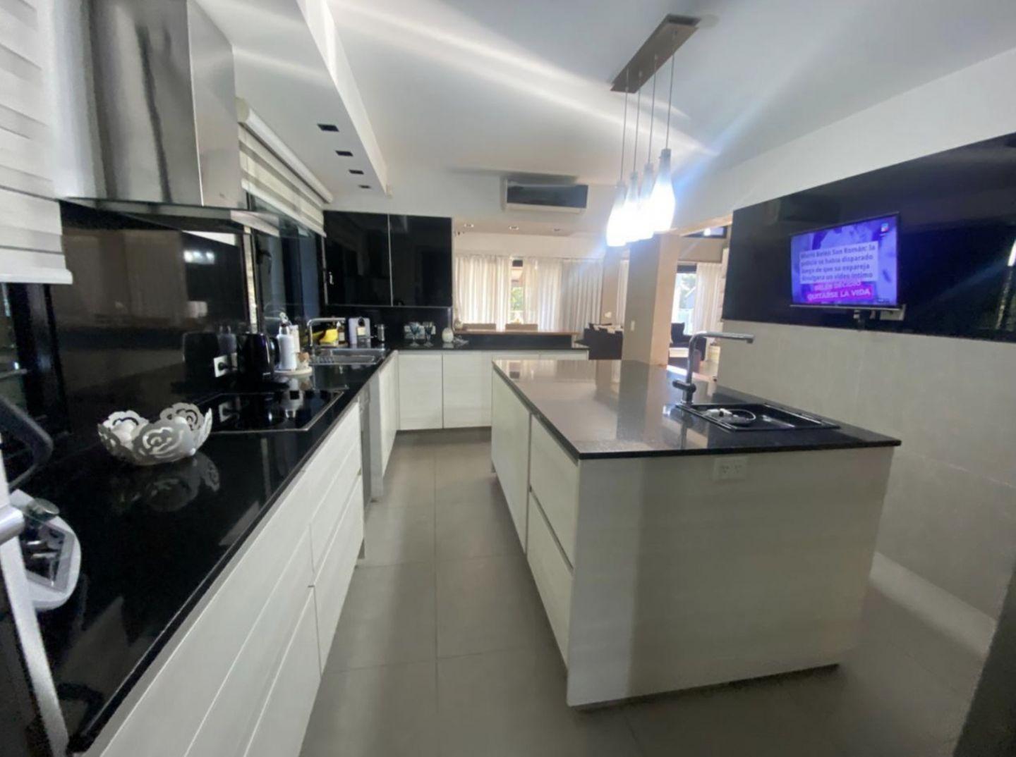Foto de Casa en Venta en Los Naranjos - Canning, imagen 3