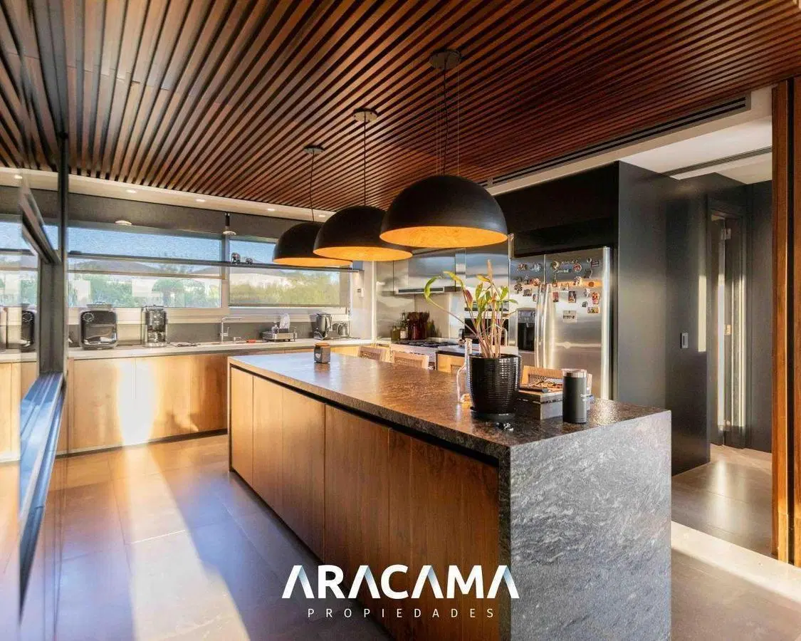 Casa en Venta en La Providencia - Canning 8