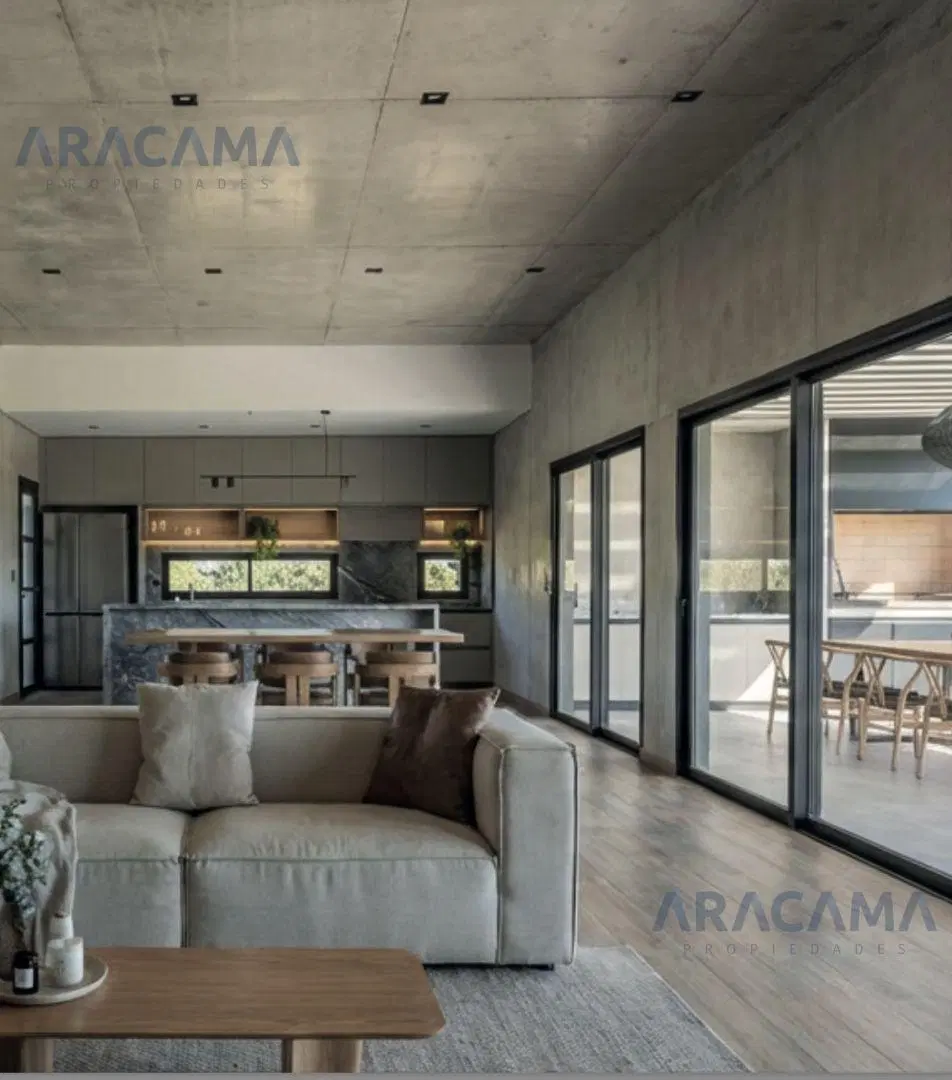 Casa Llave en Mano en el Barrio Privado Aluen 4