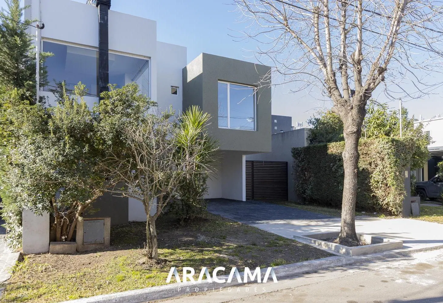 Casa de 4 ambientes en Barrio Privado Parque Jorge Newbery - Esteban Echeverria 1