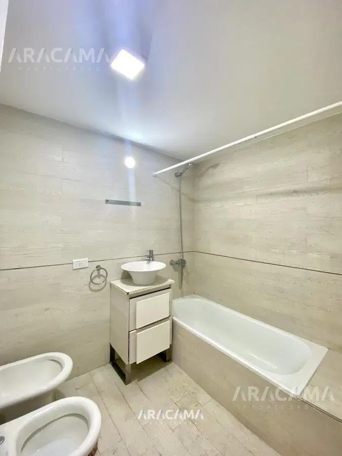 Departamento 4 ambientes en Venta en La Vieja Estacion - Canning 3