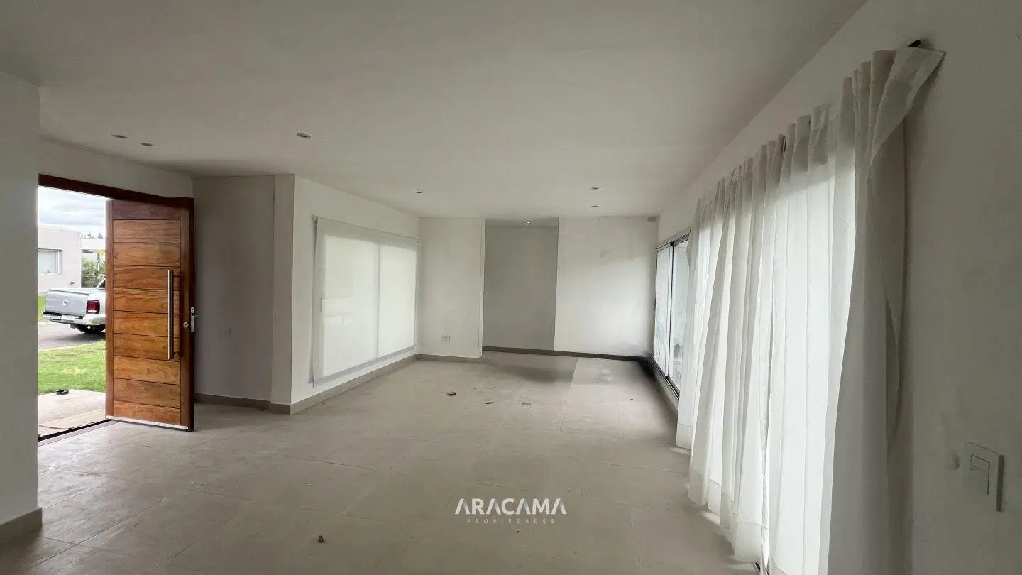 Casa en Venta en Barrio Privado Santa Ines - Canning 3