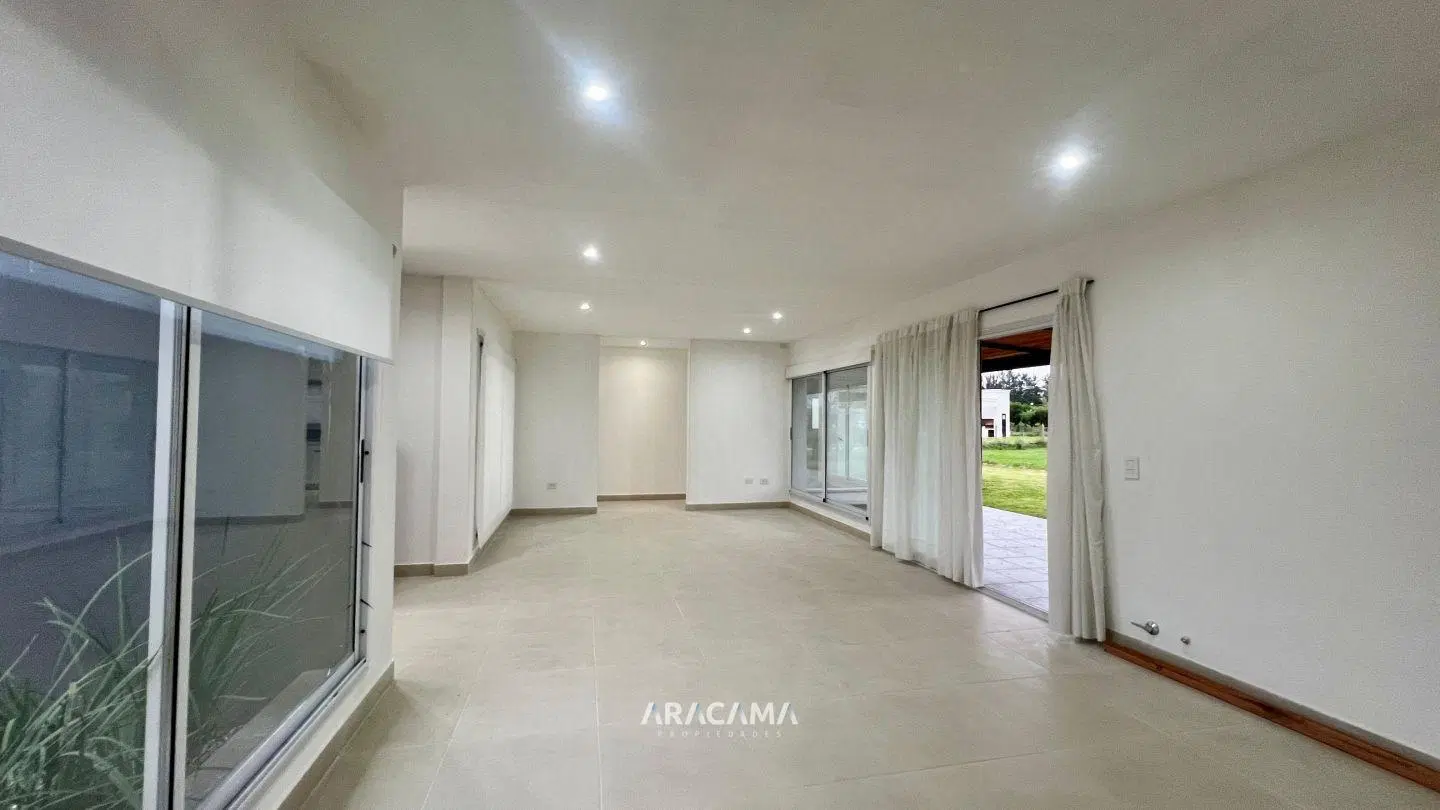 Casa en Venta en Barrio Privado Santa Ines - Canning 5