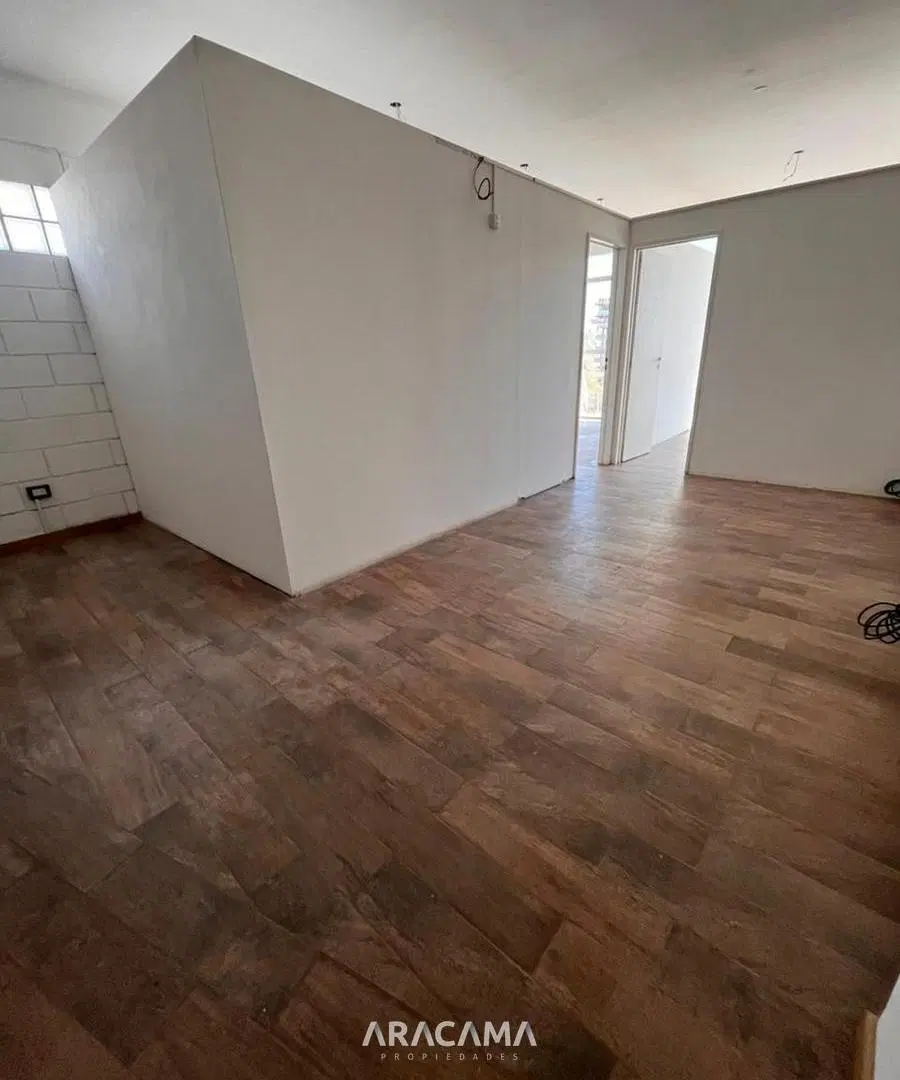 Oficina en Venta y Alquiler en Canning 4