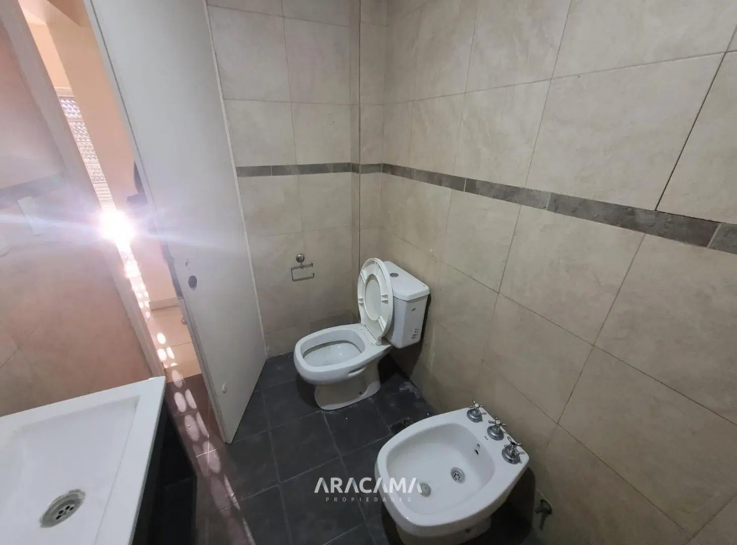 Departamento en Alquiler en Luis Guillon 7