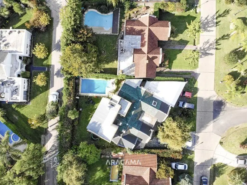 Casa en Venta 6 ambientes en Campos de Echeverria - Canning 1