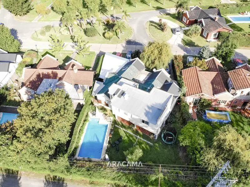 Casa en Venta 6 ambientes en Campos de Echeverria - Canning 3