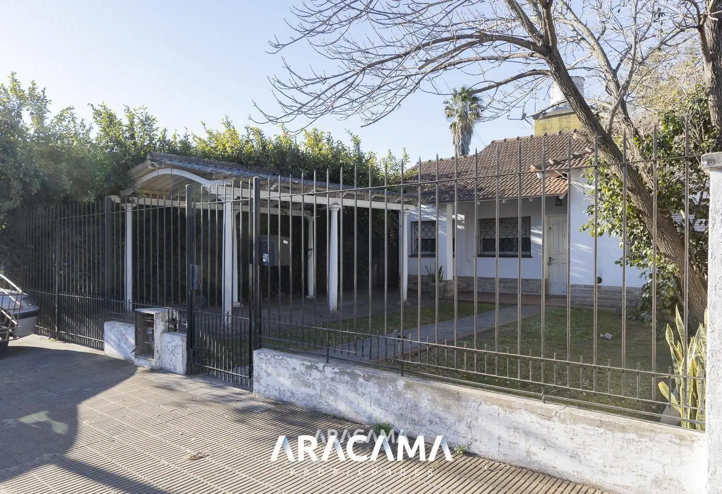 Casa en Venta con 3 dormitorios en Monte Grande 2