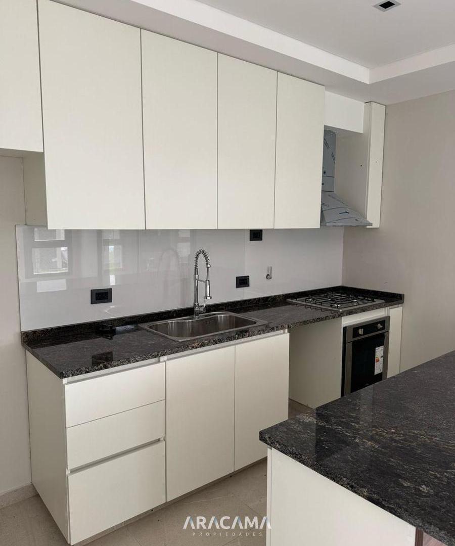 Foto de Casa en Alquiler en el Barrio San Felipe, imagen 4