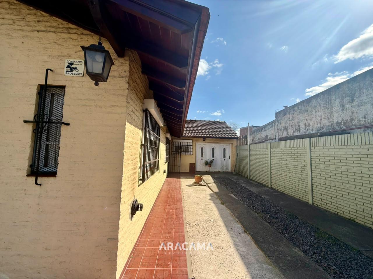Foto de Casa en Venta en Monte Grande, imagen 3