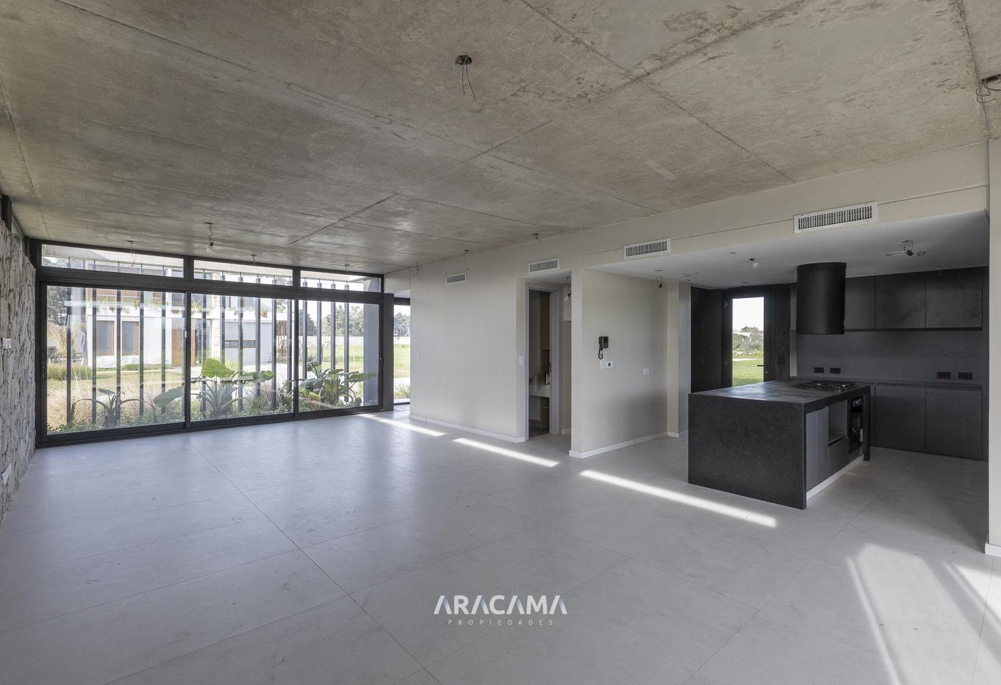 Foto de Casa en Venta en el Barrio Privado Canning Chico - Canning, imagen 2