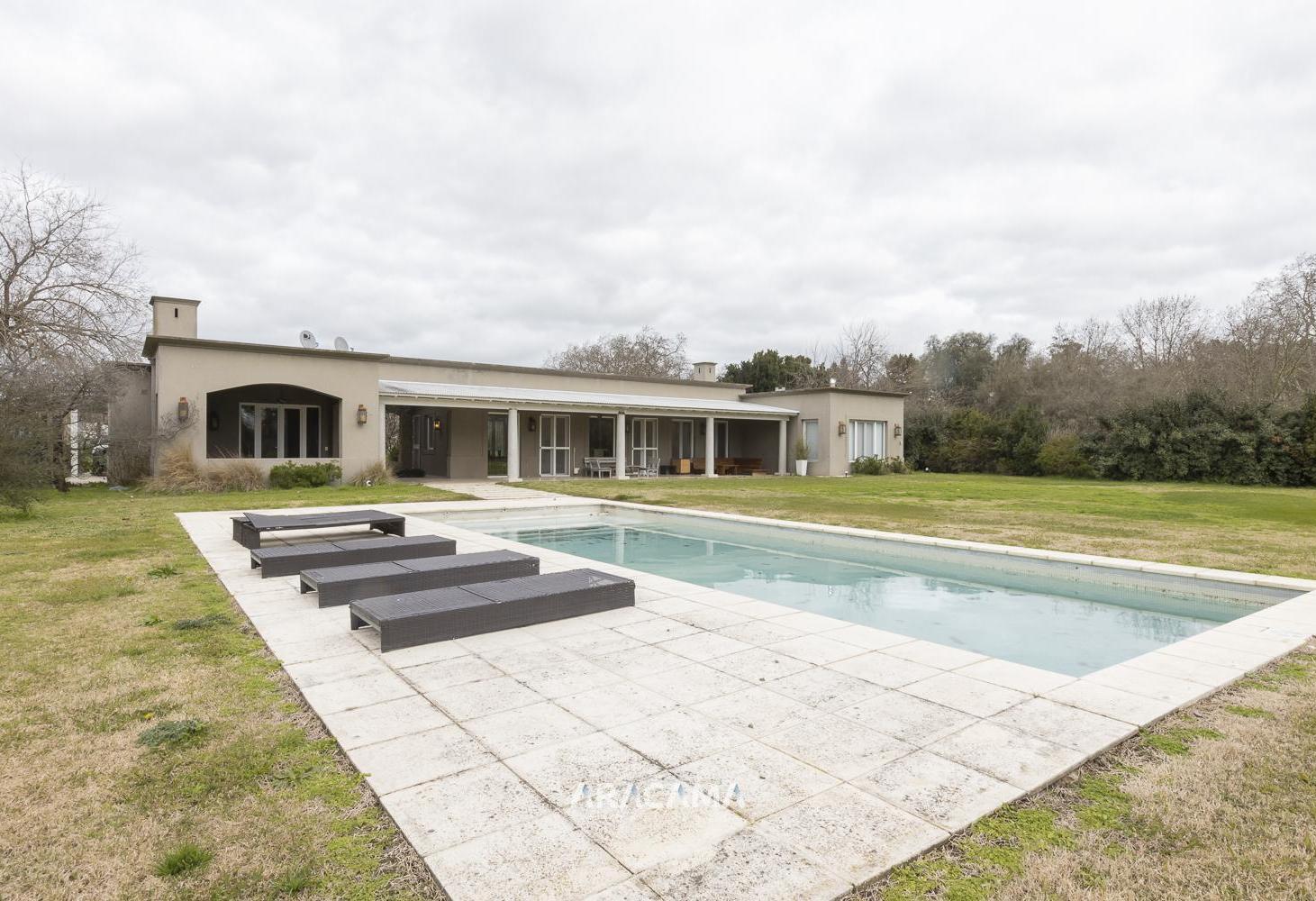 Foto de Casa en Venta en Estancia Villa Maria, imagen 1