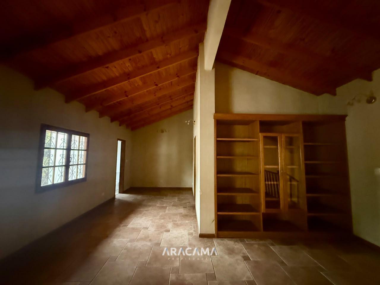 Foto de Casa en Alquiler con 4 dormitorios en Monte Grande, imagen 4