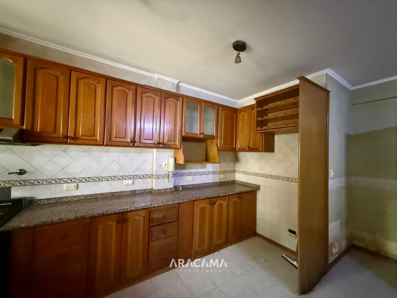 Foto de Casa en Alquiler con 4 dormitorios en Monte Grande, imagen 2