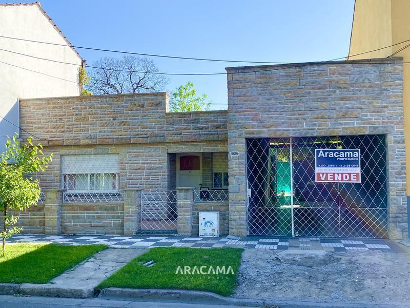 Foto de Casa en Venta en Monte Grande, imagen 1