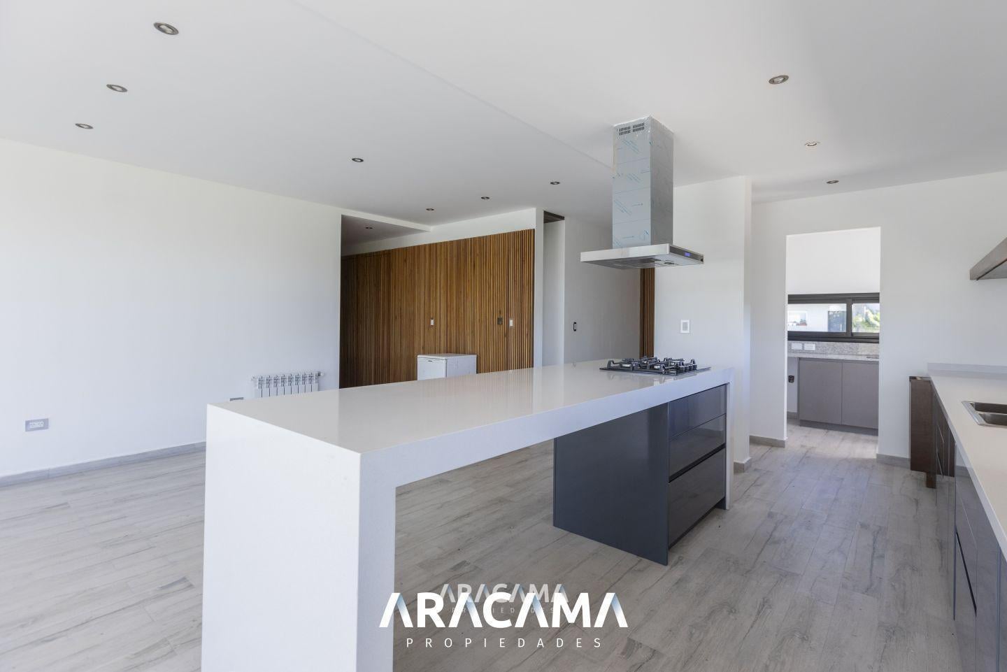 Foto de Casa en Venta en Santo Domingo - Canning, imagen 1
