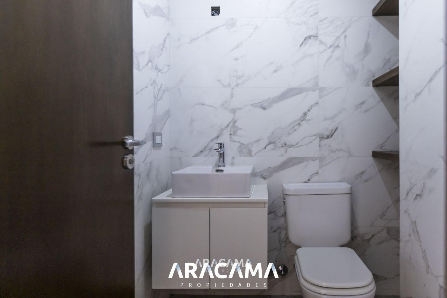 Foto de Casa en Venta en Santo Domingo - Canning, imagen 2