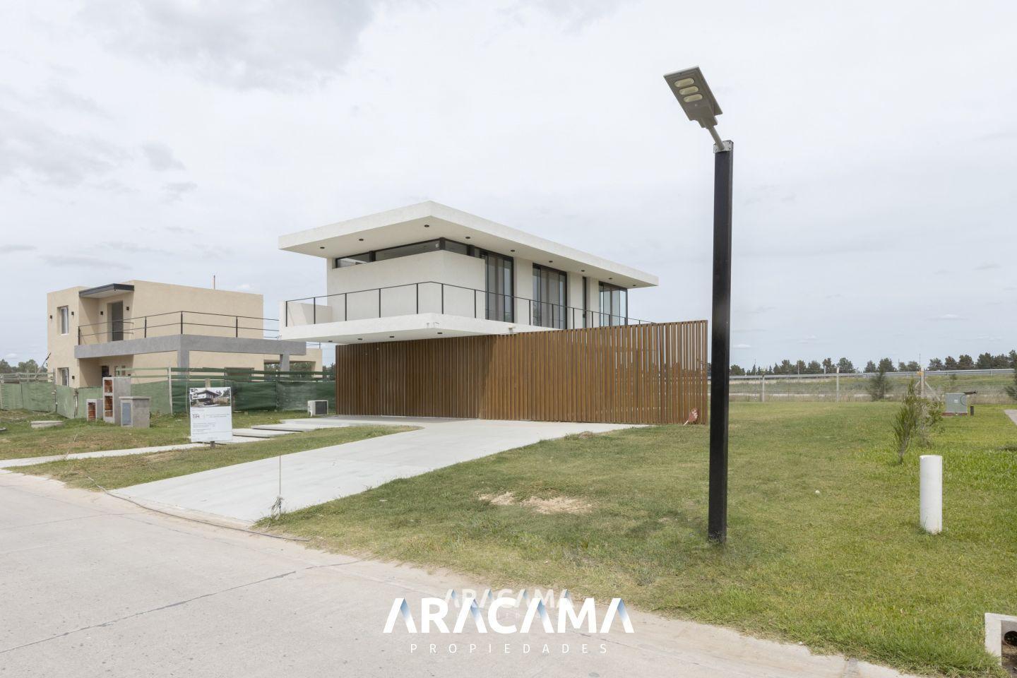 Foto de Casa en Venta en Lares de Canning, imagen 2