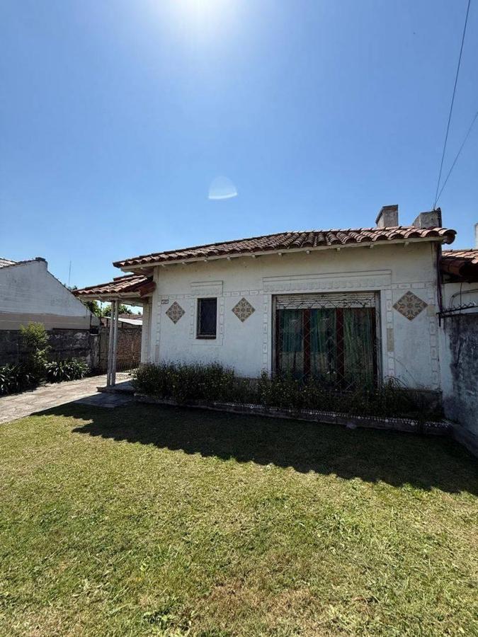 Foto de Casa a Refaccionar en Venta en Monte Grande, imagen 1