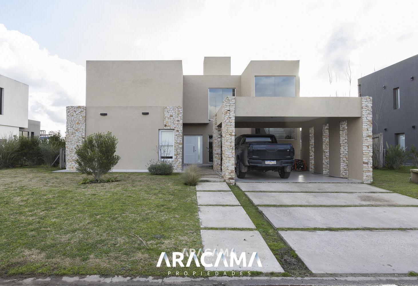 Foto de Casa en Venta en Lagos de Canning, imagen 1