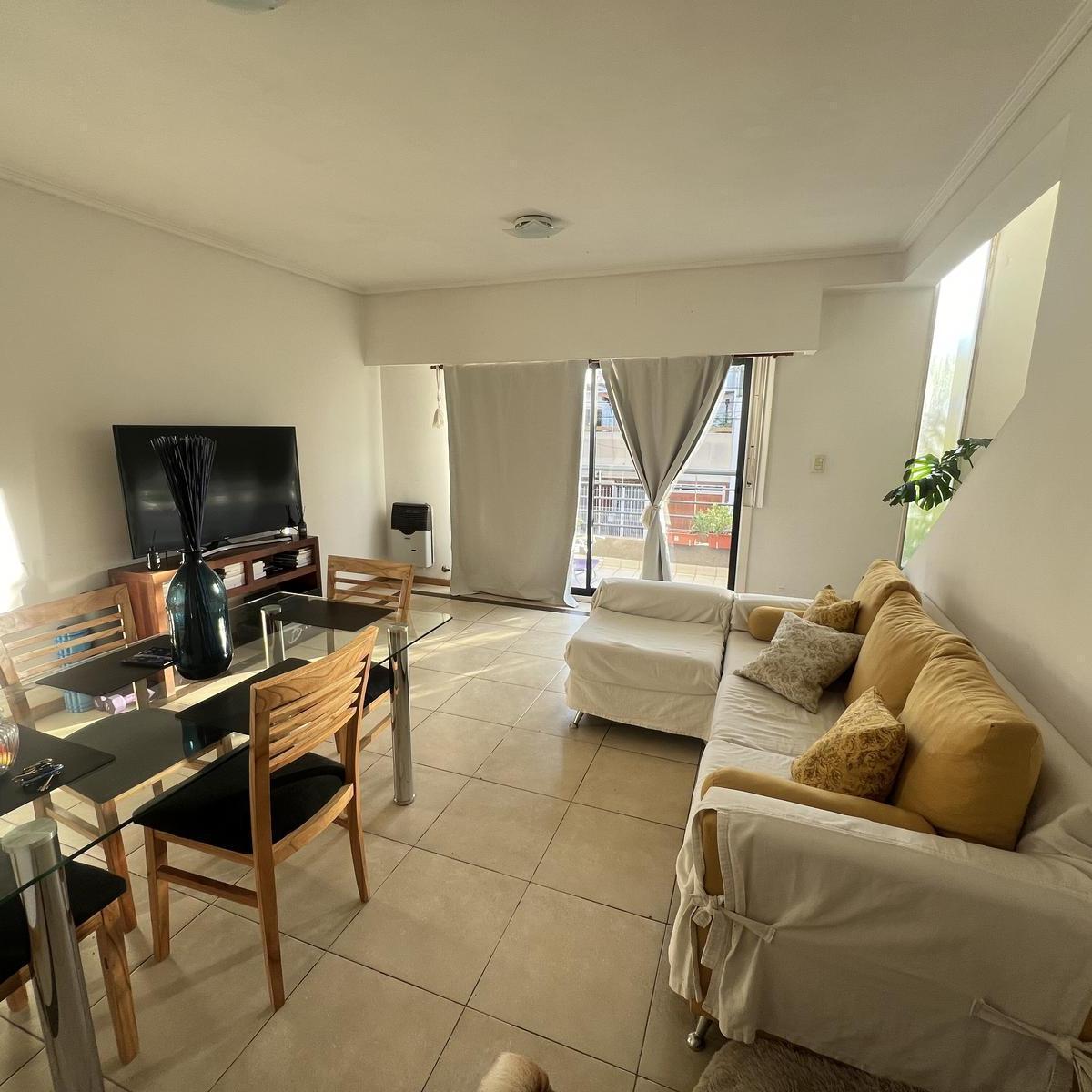 Departamento en Duplex con Cochera en Parque Patricios 3