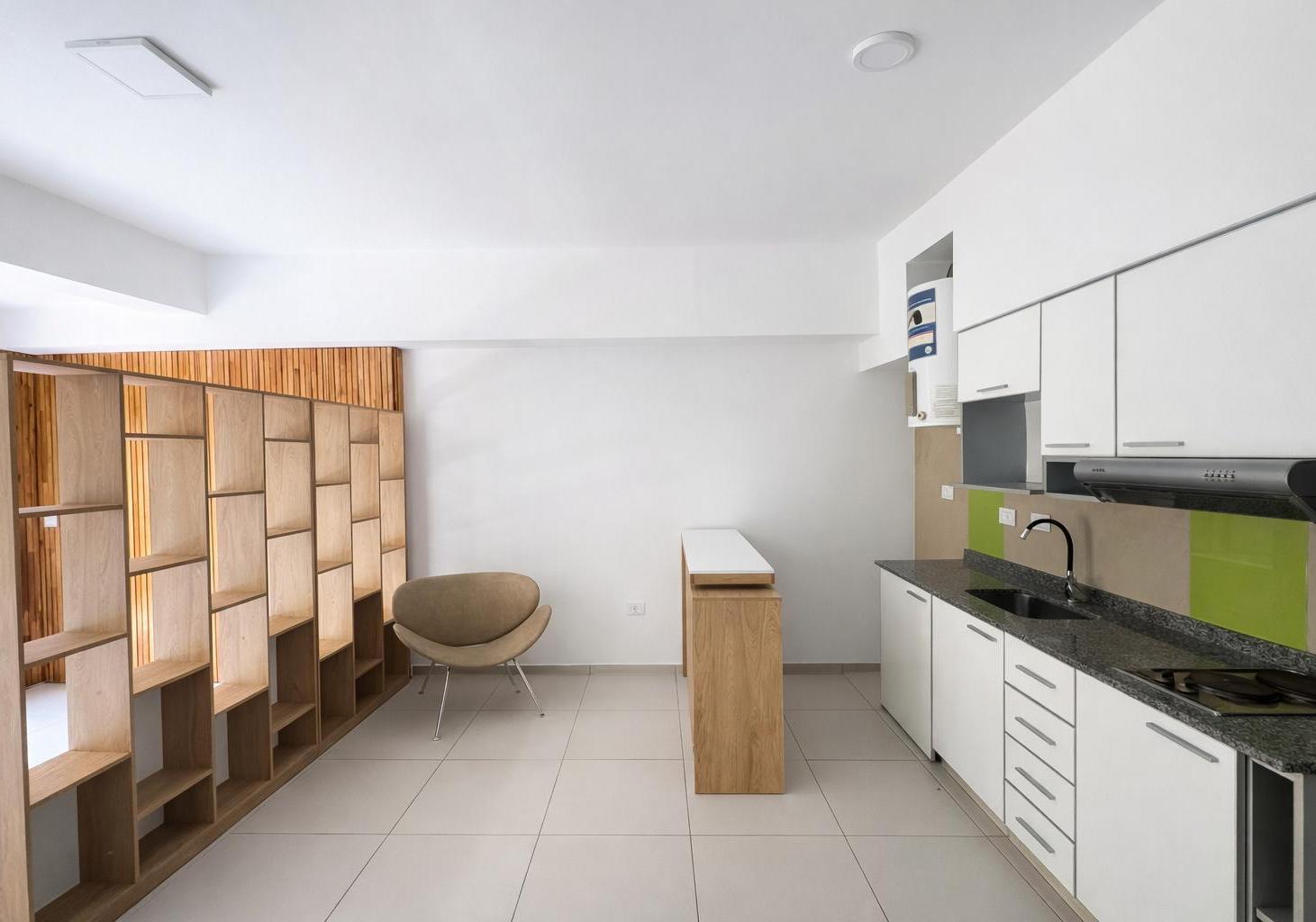 Foto de Danel al 1400 - Venta Monoambiente reciclado c/ jardín - San Cristóbal, imagen 2