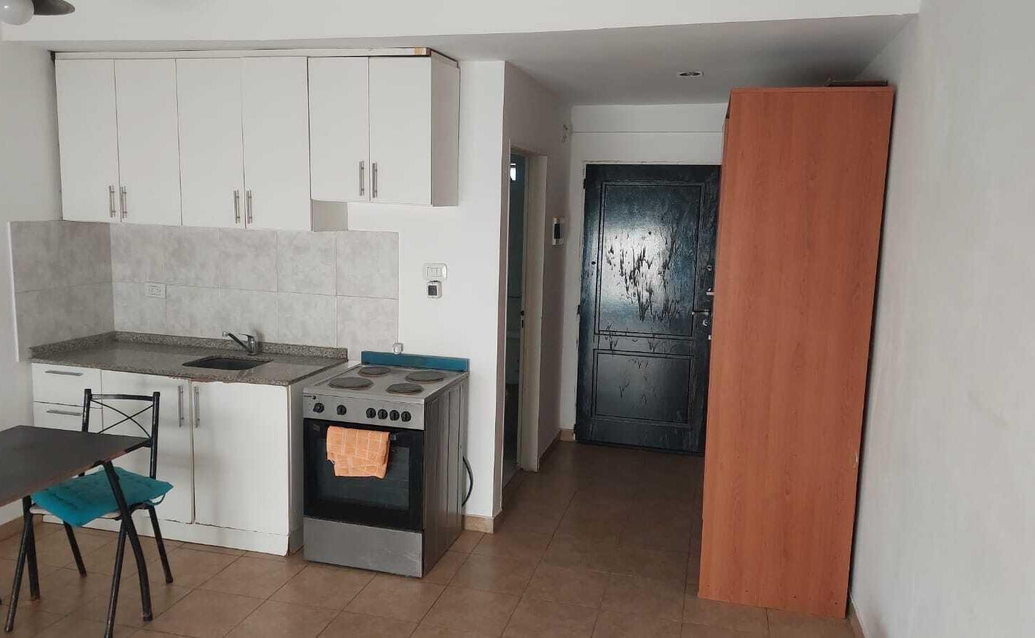 Foto de ALQUILER MONO AMBIENTE VENEZUELA 2979, imagen 3