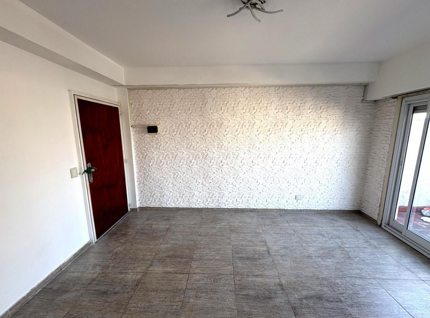 Foto de Departamento 2 ambientes con balcon terraza en venta- San Cristobal, imagen 4