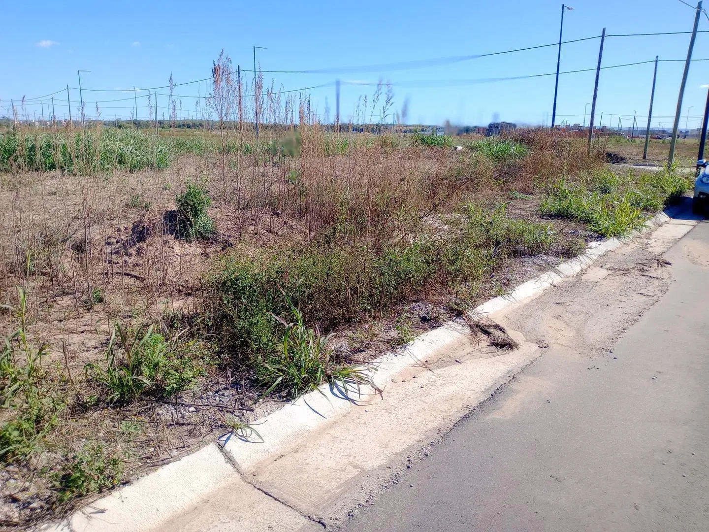 SE VENDE LOTE 600M2 DOCTA PARQUE 2 (20 FRENTE x 30 FONDO) 4