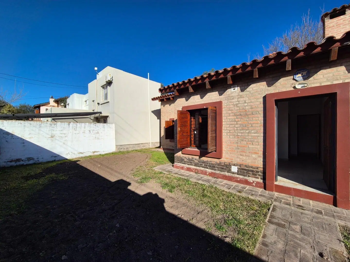 Casa en venta 3 dor 3 baños Villa Rivera Indarte 5