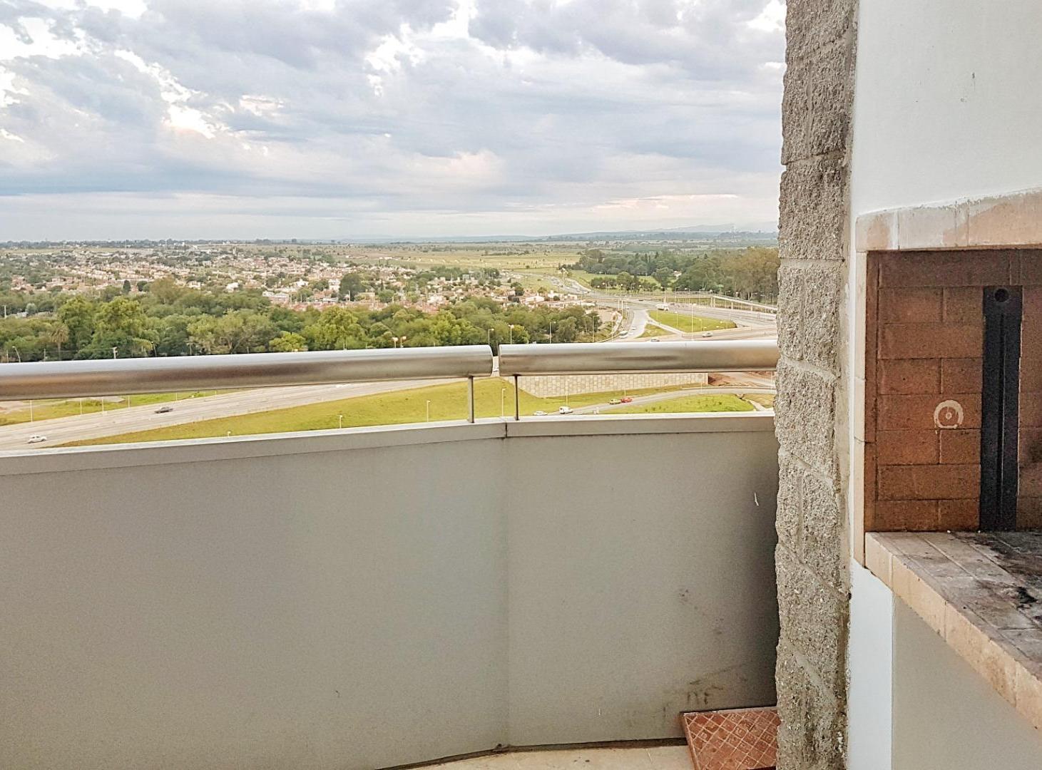 Foto de DEPTO VENTA ALTO VILLASOL con Cochera, imagen 2