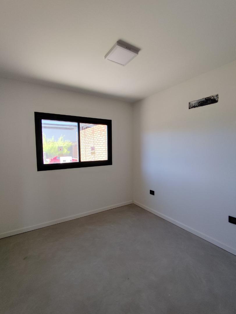 Foto de ALQUILER DUPLEX 2 DORM C/ PILETA DOCTA - DISPONIBLE OCTUBRE, imagen 4