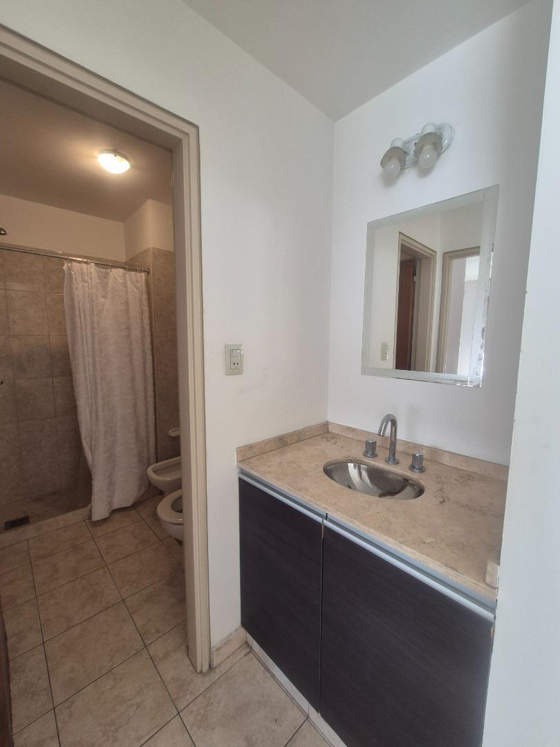 Foto de DEPTO EN ALQUILER 1 DORM. BV. SAN JUAN AL 800, imagen 4
