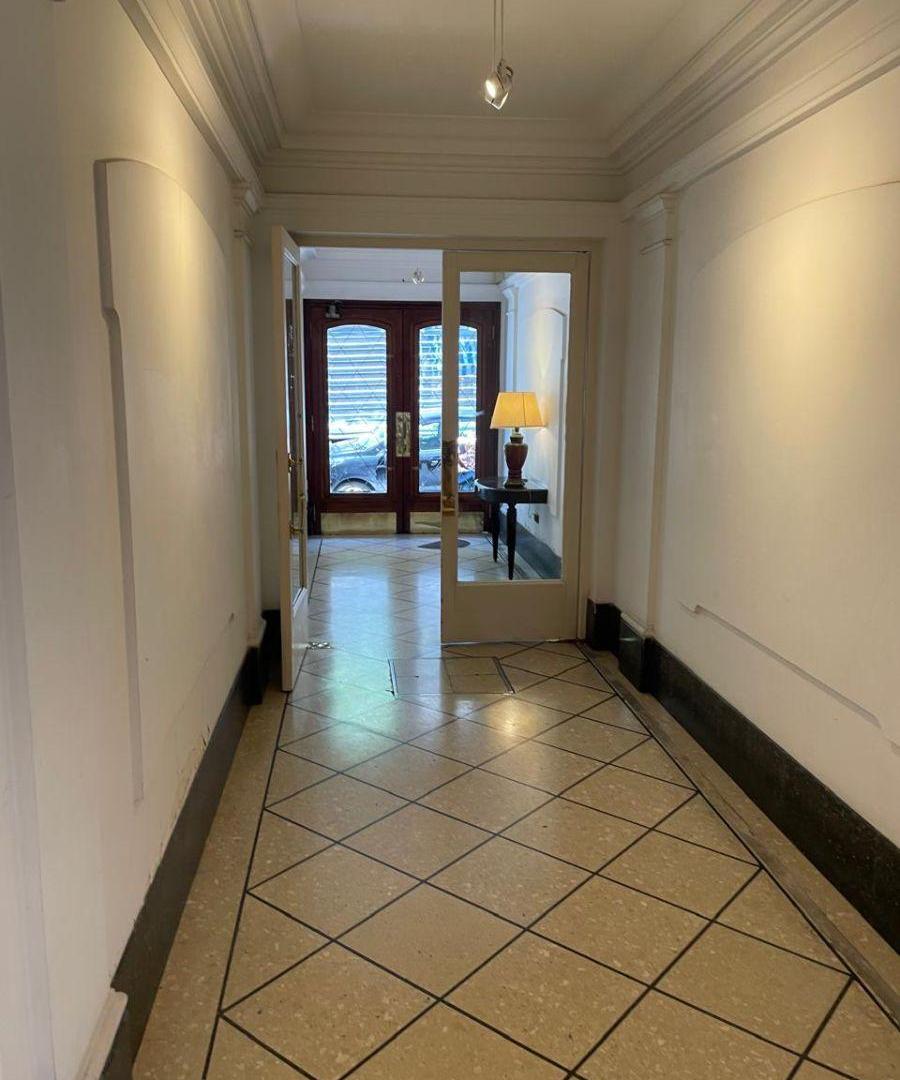 Foto de Dpto 2 amb a una cuadra de cabildo, imagen 2