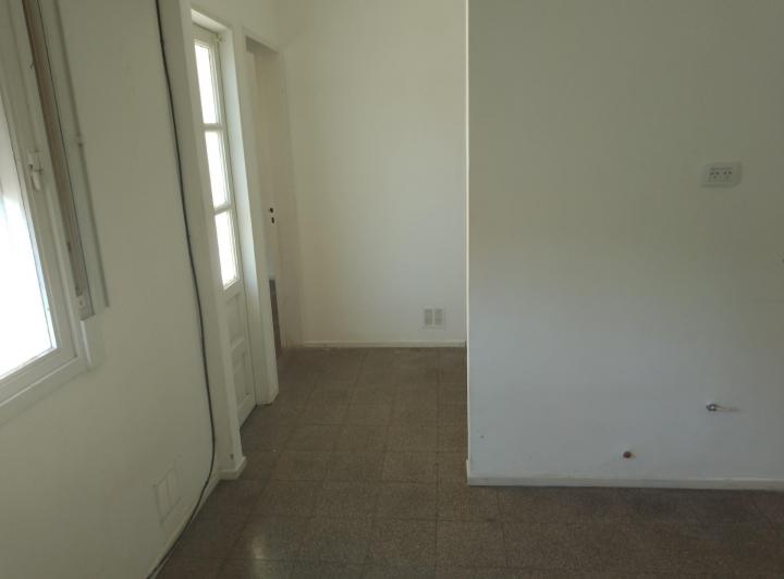 DEPARTAMENTO TIPO CASA EN LAS LOMITAS 3